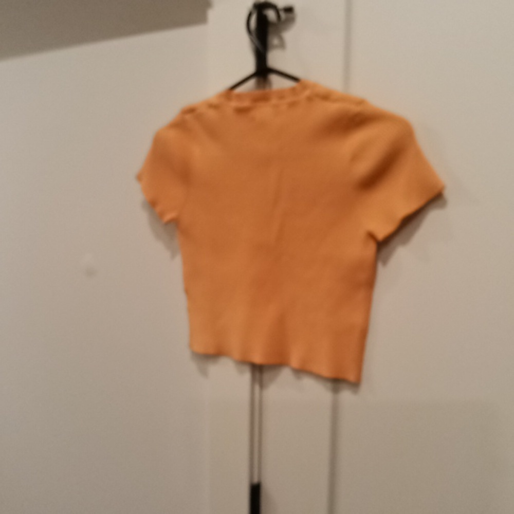 Defrost ladies sz L cropped ribbed top tangerine color super soft, very stretchy - Picture 5 of 6